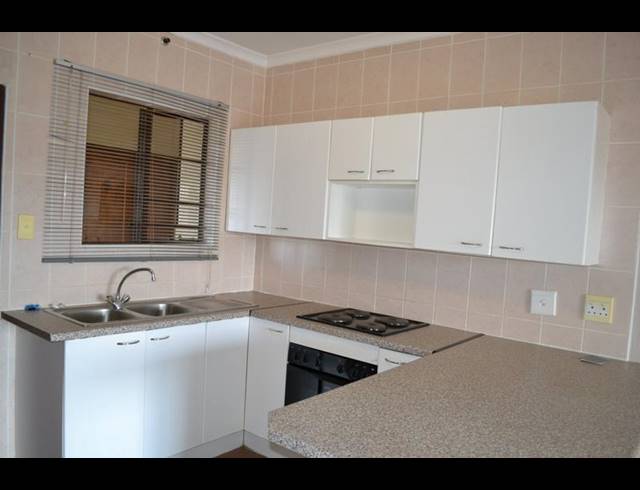 2 BEDROOM APARTMENT FOR SALE IN SUGAR BUSH ESTATE